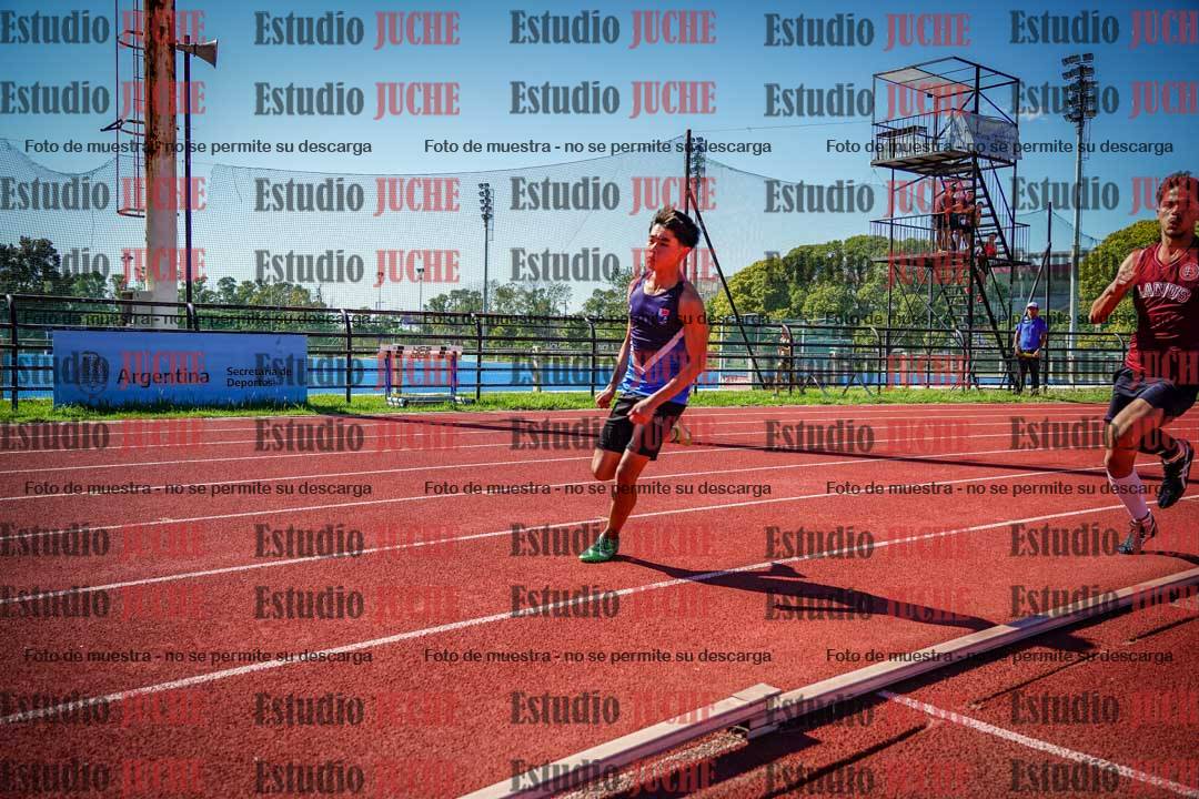 Fotos de los 200 m llanos de varones