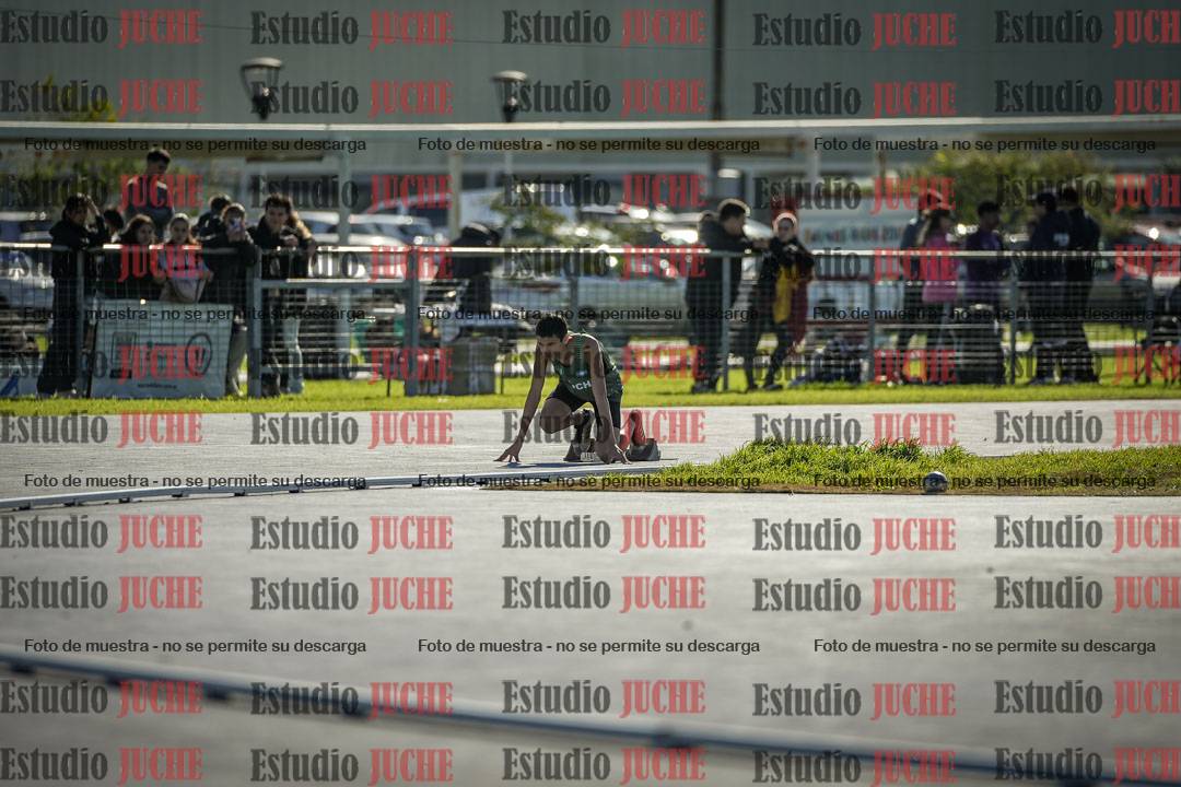 Fotos de los 400 m llanos de varones