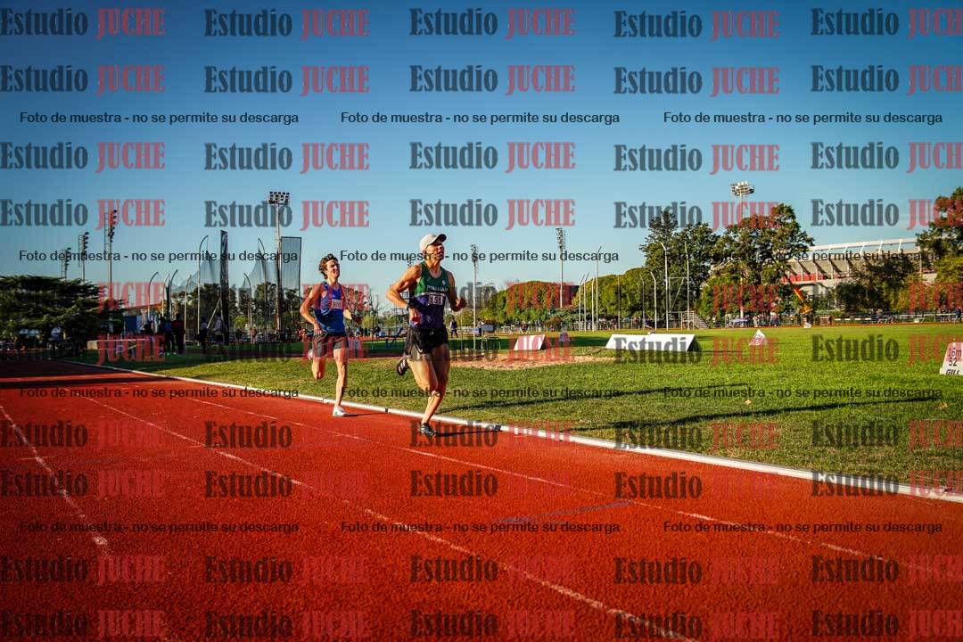 Fotos de los 3000 m llanos de varones