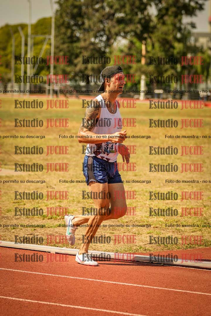 Fotos de los 3000 m con obstáculos de varones