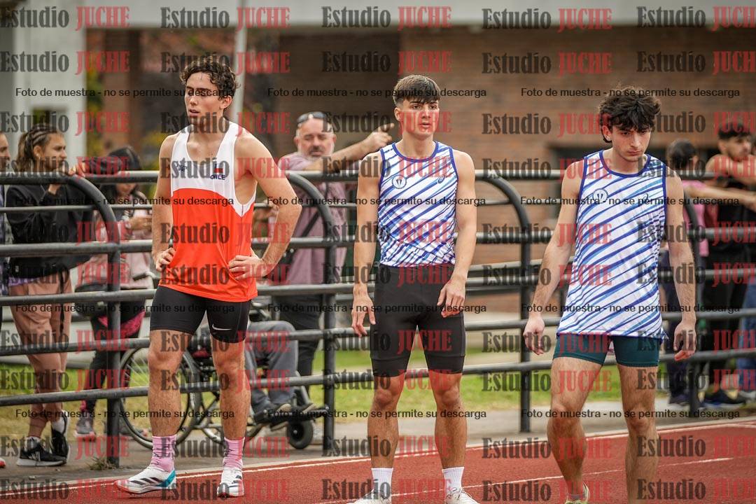 Fotos de los 100 m llanos de varones - FINAL