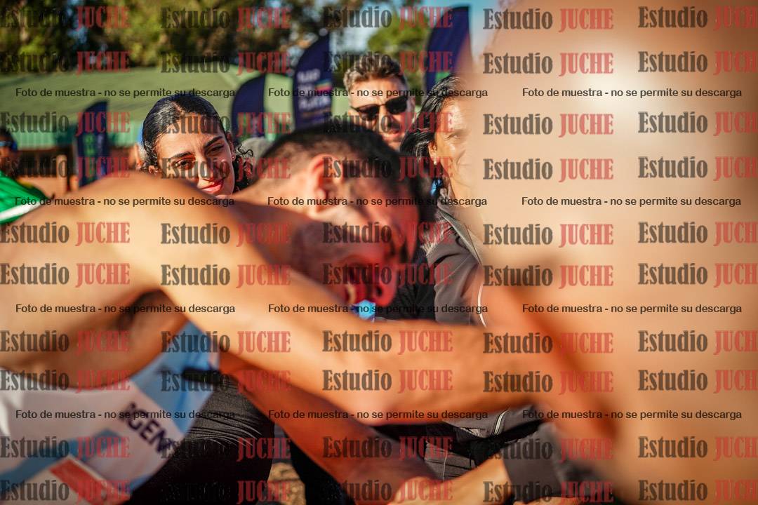 Fotos de algunos extras y podios del día 2