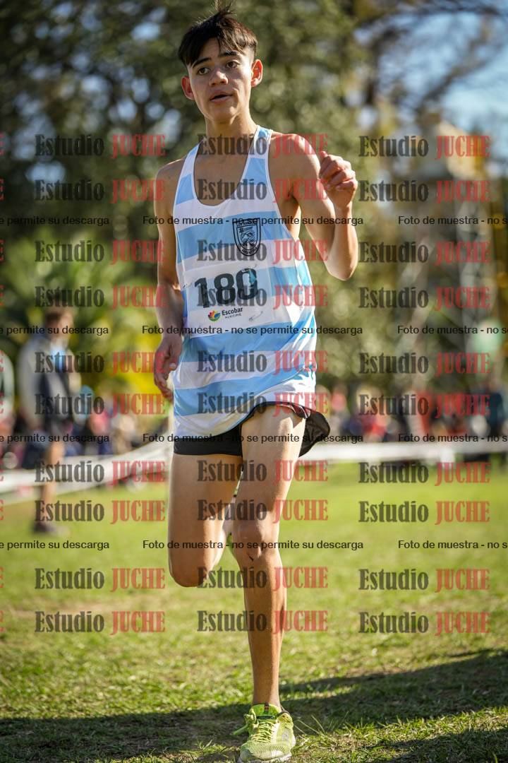 Fotos de la llegada del cross de 2000 m