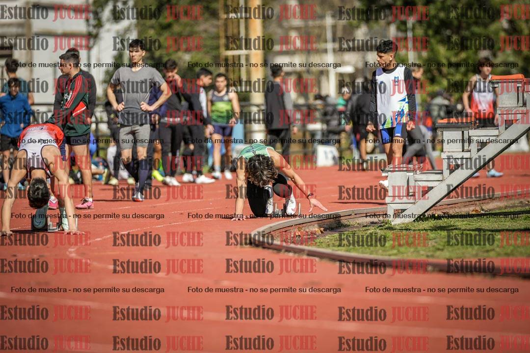 Fotos de los 200 m llanos de varones