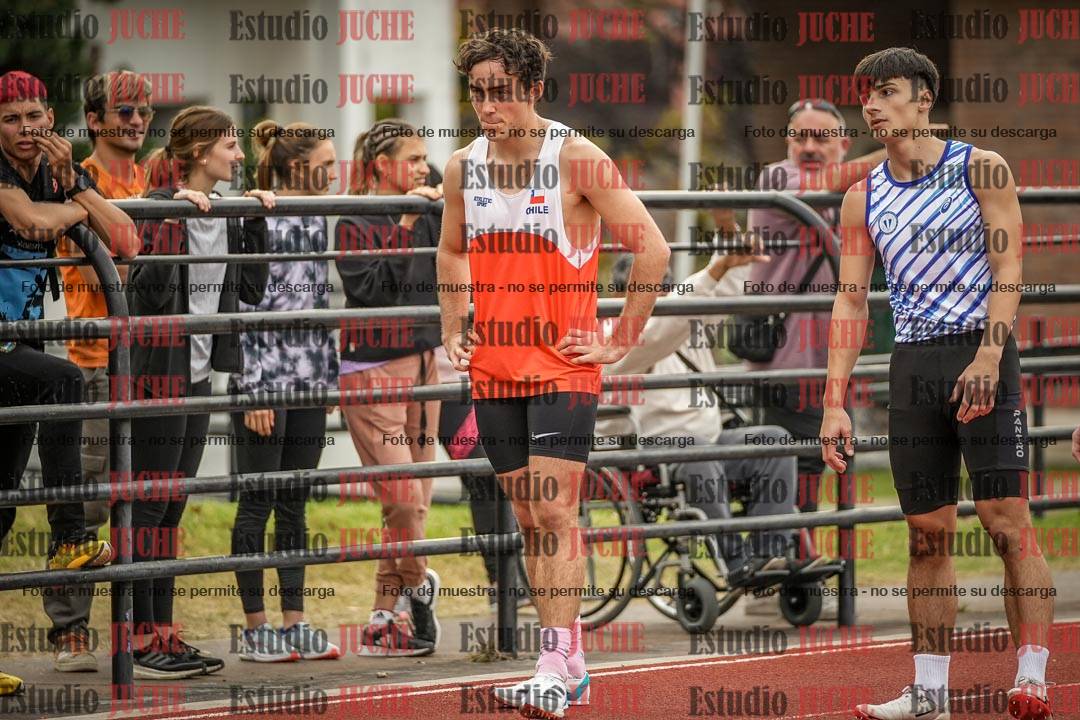 Fotos de los 100 m llanos de varones - FINAL