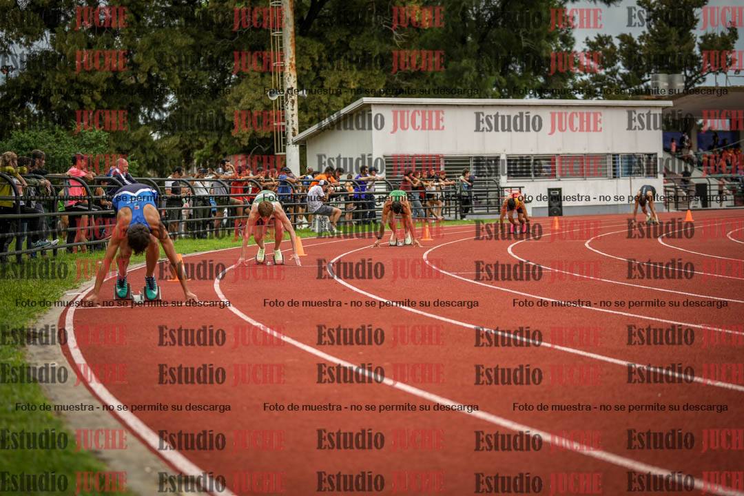 Fotos de los 400 m llanos de varones