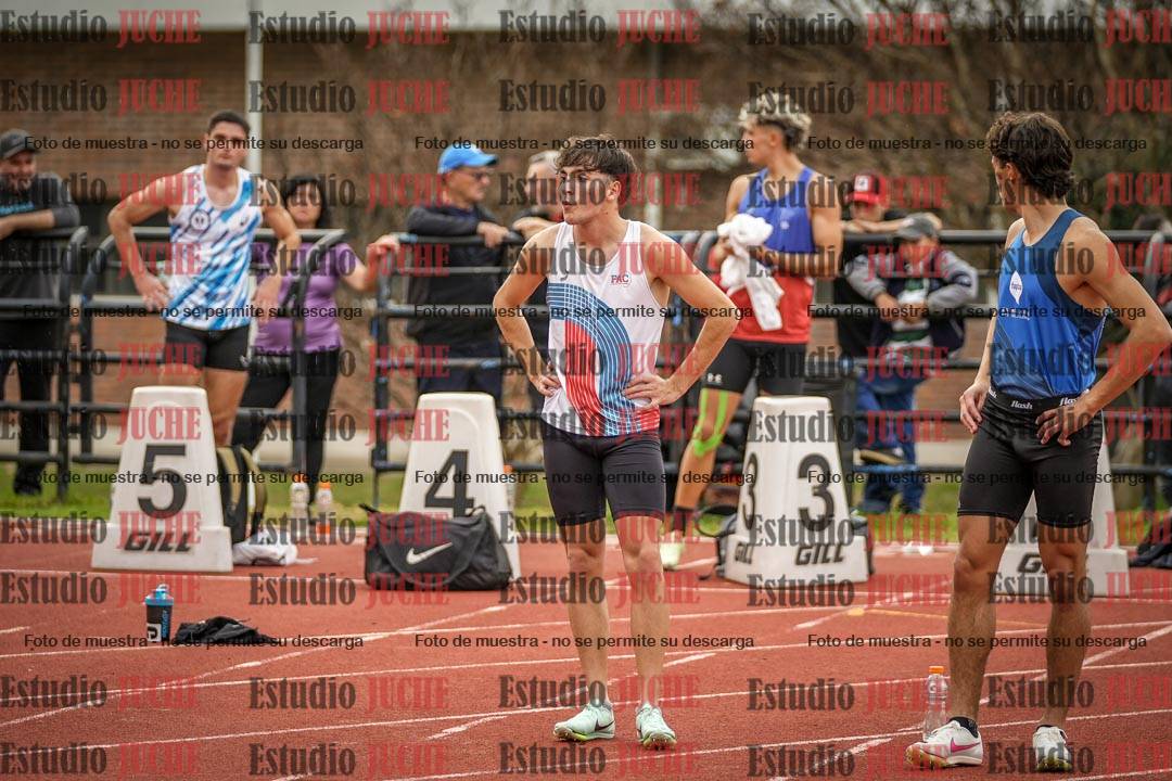 Fotos de los 100 m llanos de varones - FINAL