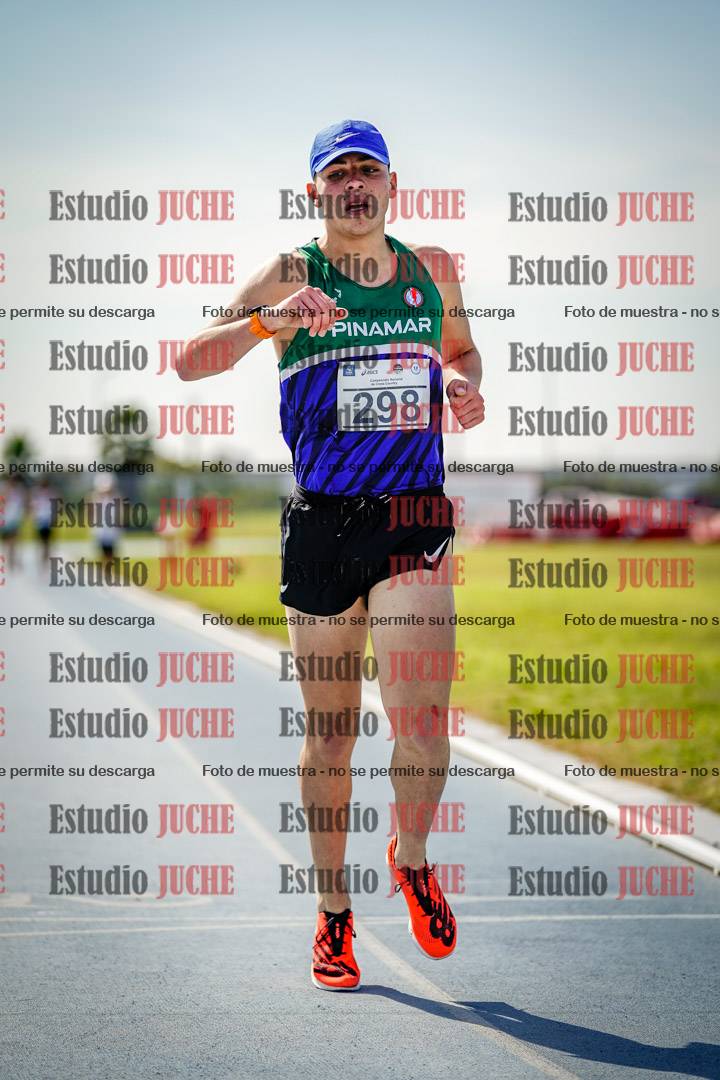 Fotos de los 3000 m llanos de varones