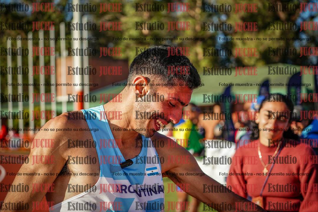 Fotos de algunos extras y podios del día 2