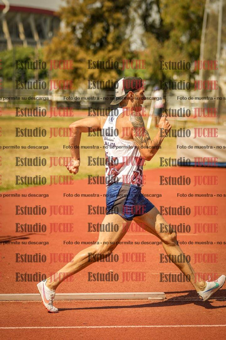 Fotos de los 3000 m con obstáculos de varones