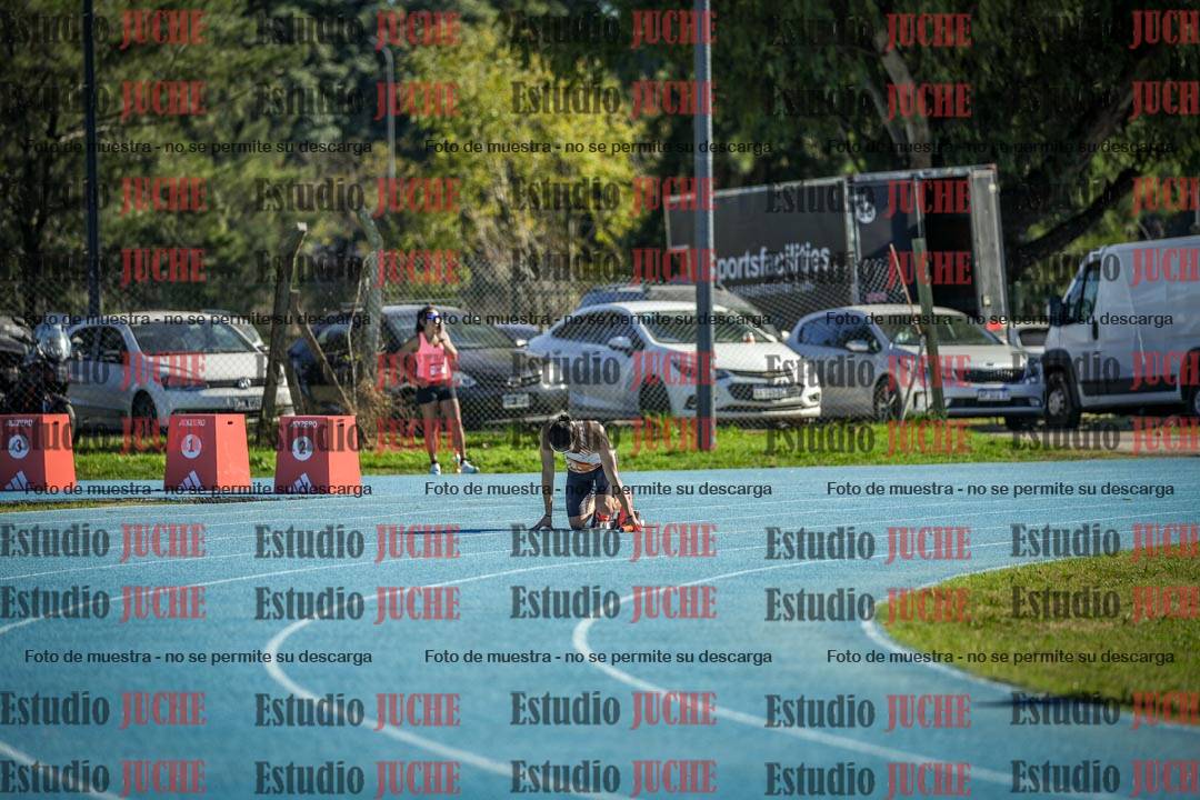 Fotos de las postas 4x200 m llanos de mujeres