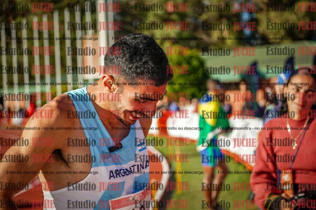 Fotos de algunos extras y podios del día 2