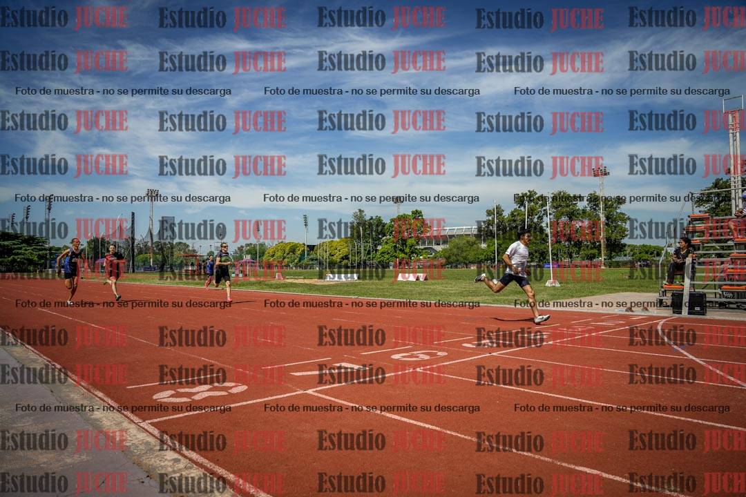 Fotos de los 400 m llanos de varones