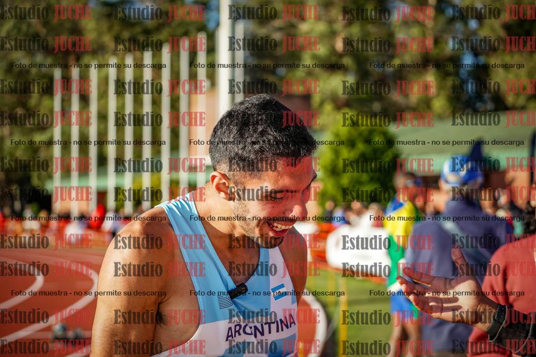 Fotos de algunos extras y podios del día 2