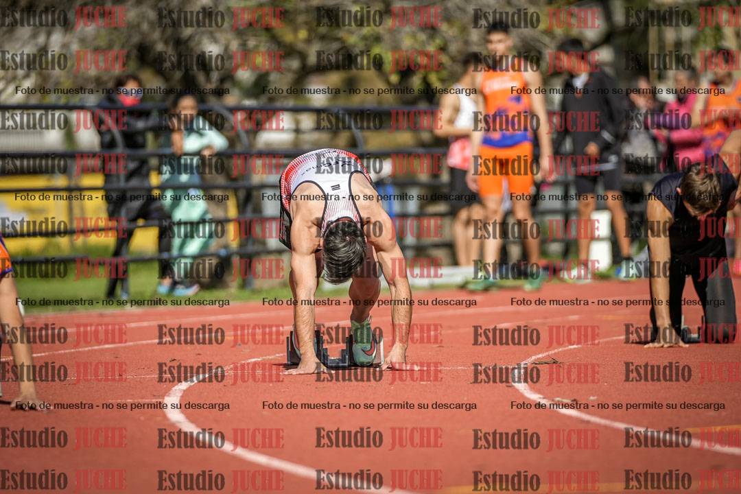 Fotos de los 200 m llanos de varones