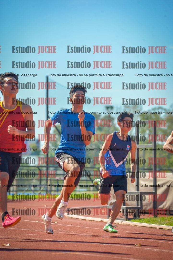 Fotos de los 200 m llanos de varones