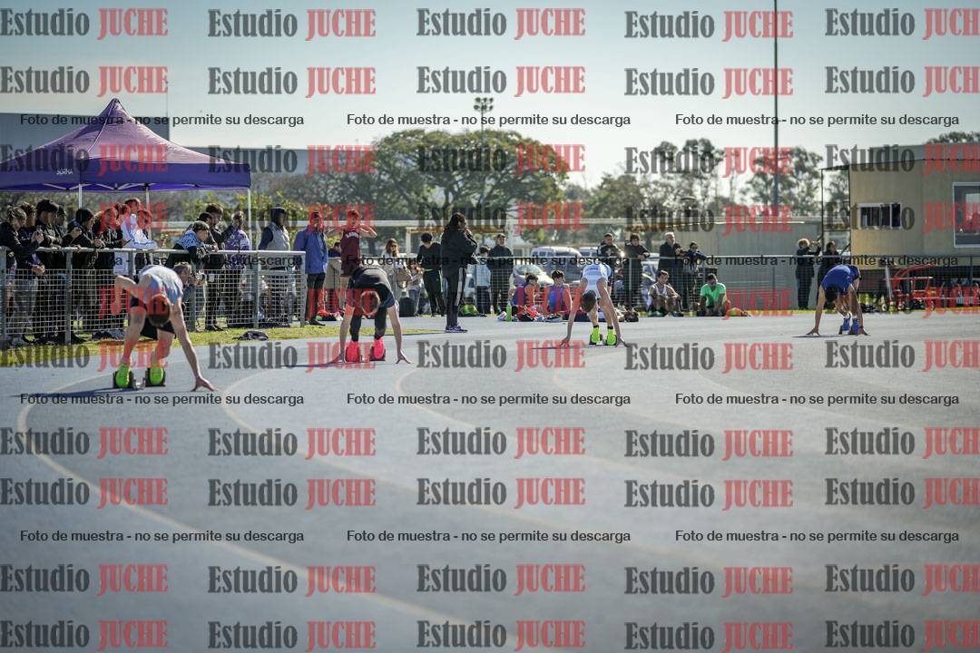 Fotos de los 400 m llanos de varones