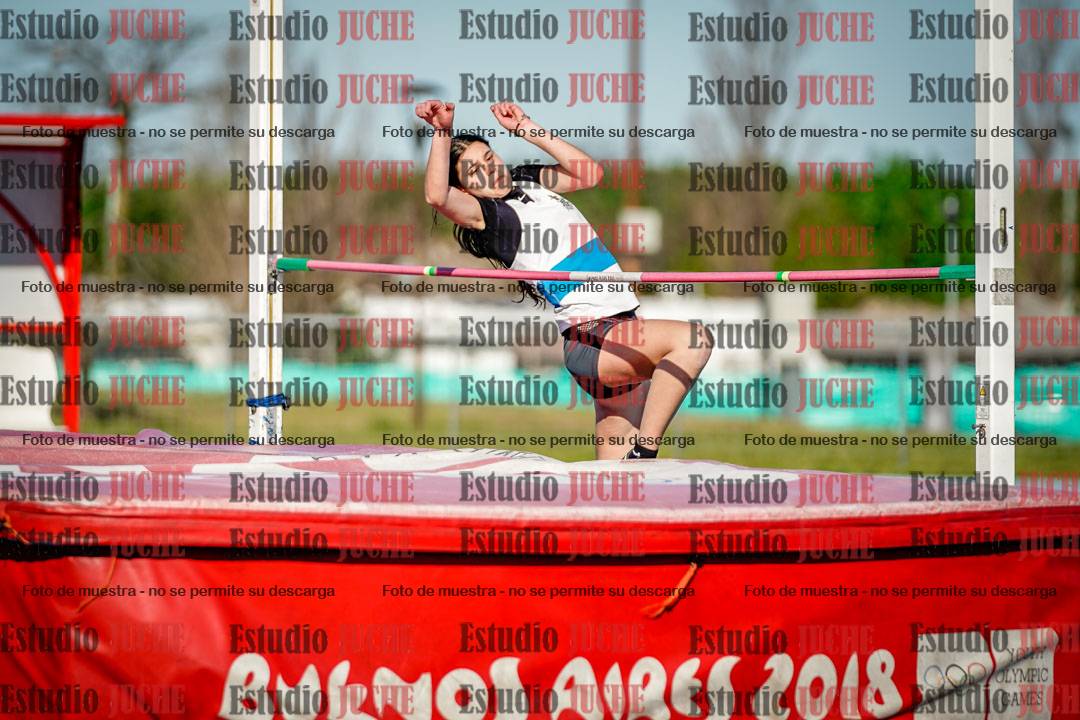 Fotos del salto en alto de mujeres y varones - U15
