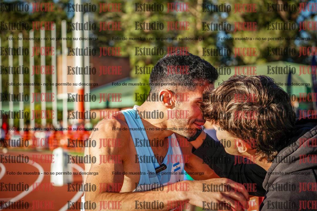 Fotos de algunos extras y podios del día 2