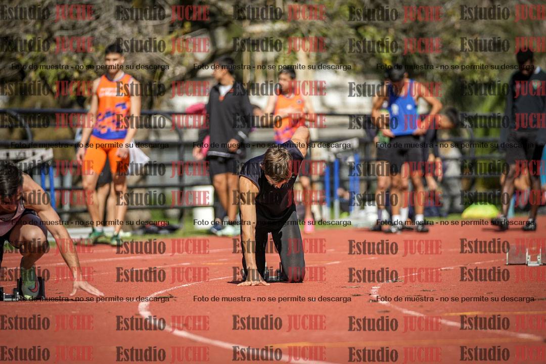 Fotos de los 200 m llanos de varones