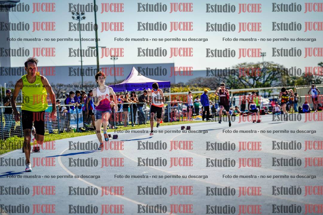 Fotos de los 400 m llanos de varones