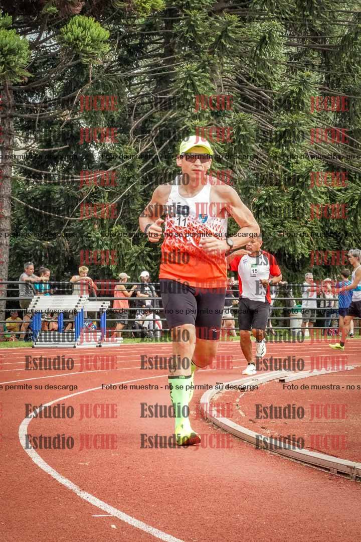 Fotos de los 3000 m llanos de varones