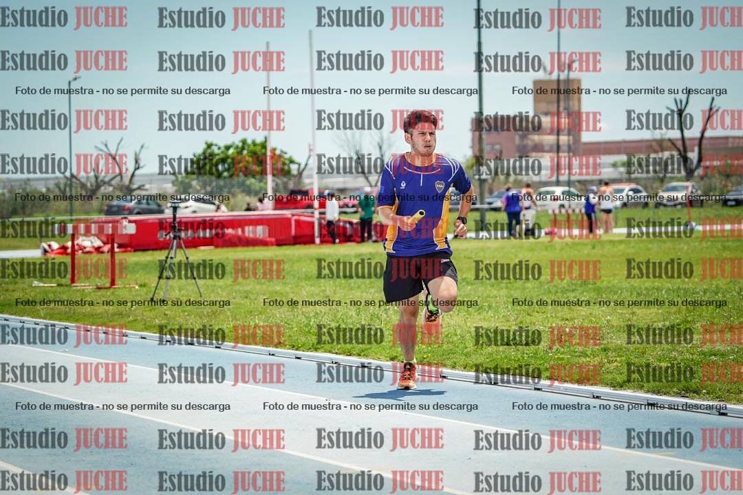 Fotos durante el transcurso de los relevos 20' para running teams - serie 2