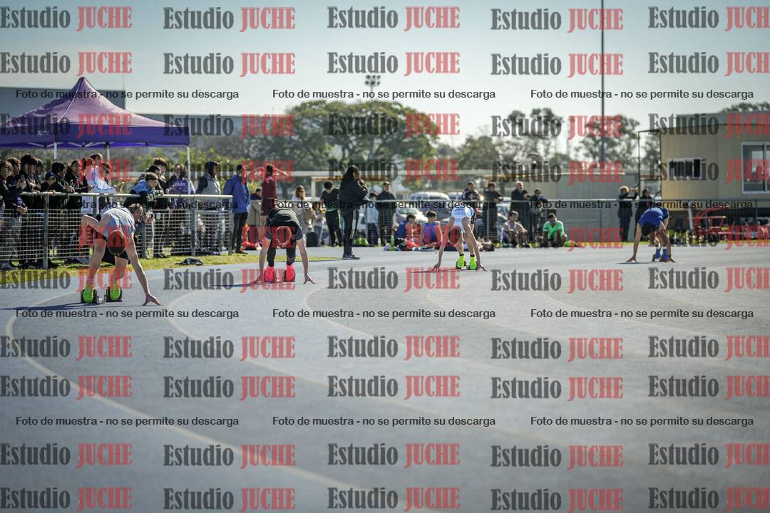 Fotos de los 400 m llanos de varones