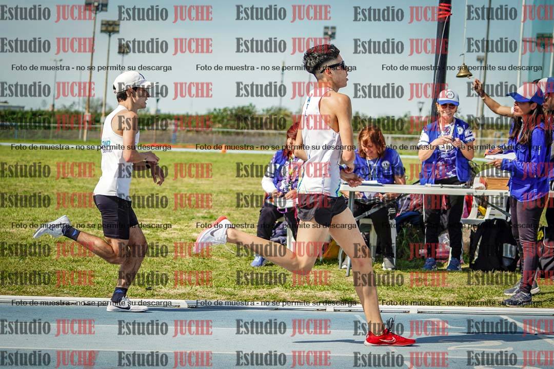 Fotos de los 3000 m llanos de varones