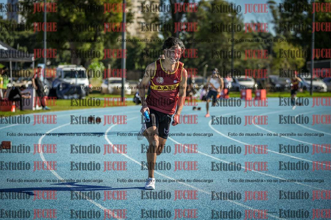 Fotos de las postas 4x200 m llanos de mujeres
