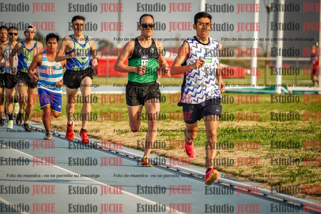 Fotos de los 3000 m llanos de varones
