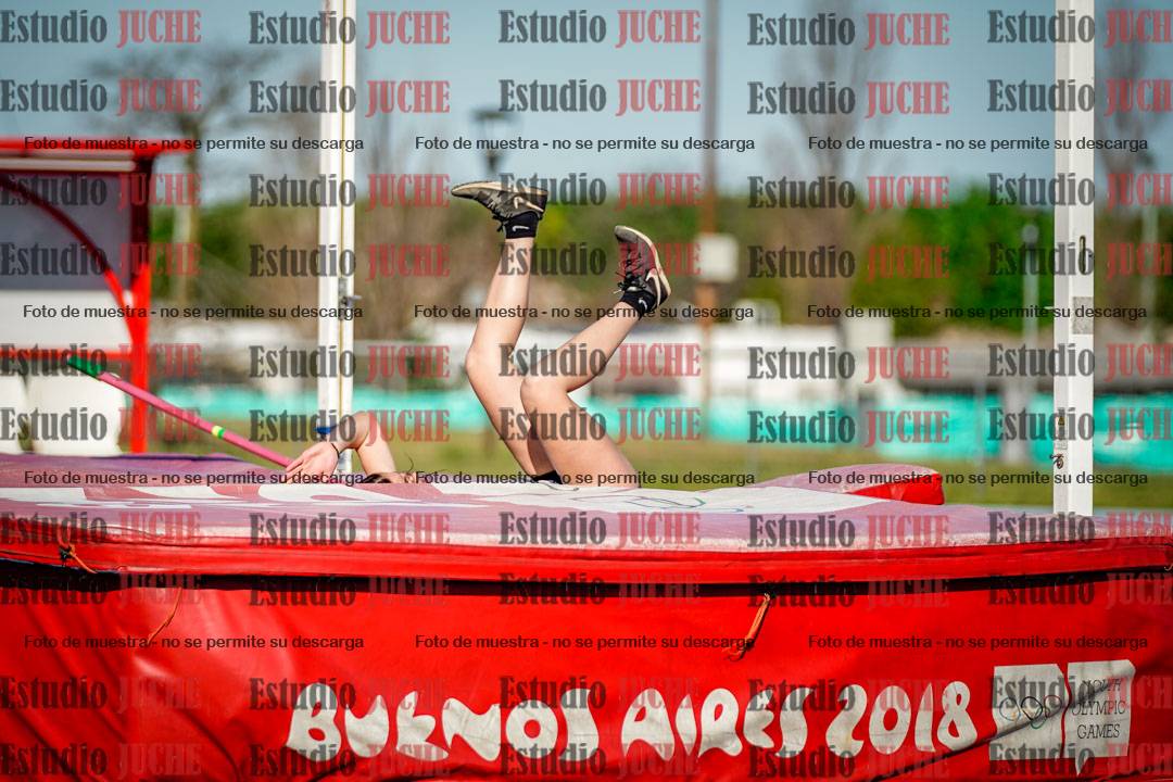 Fotos del salto en alto de mujeres y varones - U15