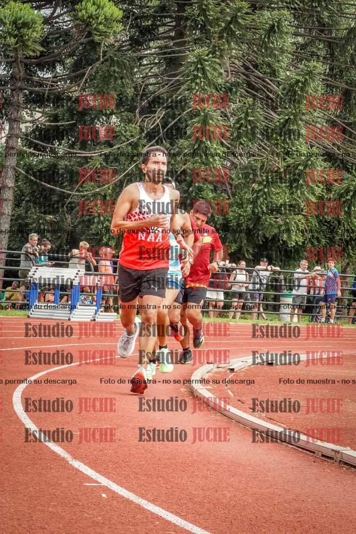 Fotos de los 3000 m llanos de varones