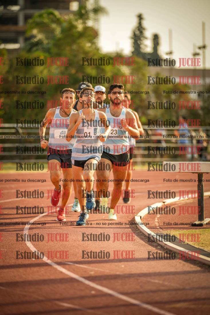 Fotos de los 1500 m llanos de varones