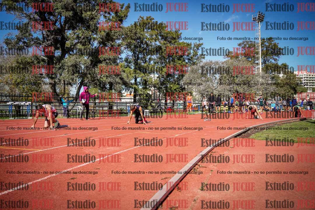 Fotos de los 200 m llanos de varones
