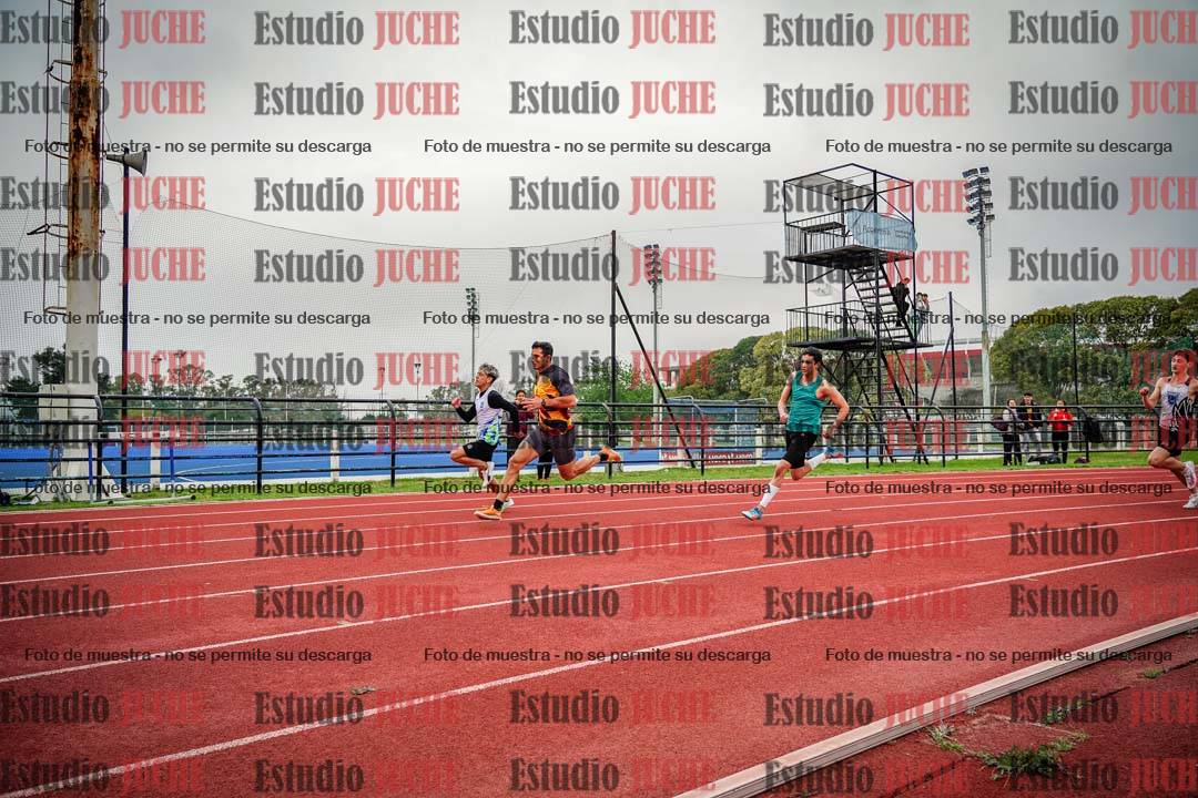 Fotos de los 200 m llanos de varones