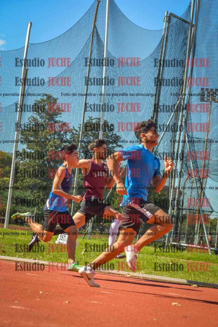 Fotos de los 200 m llanos de varones