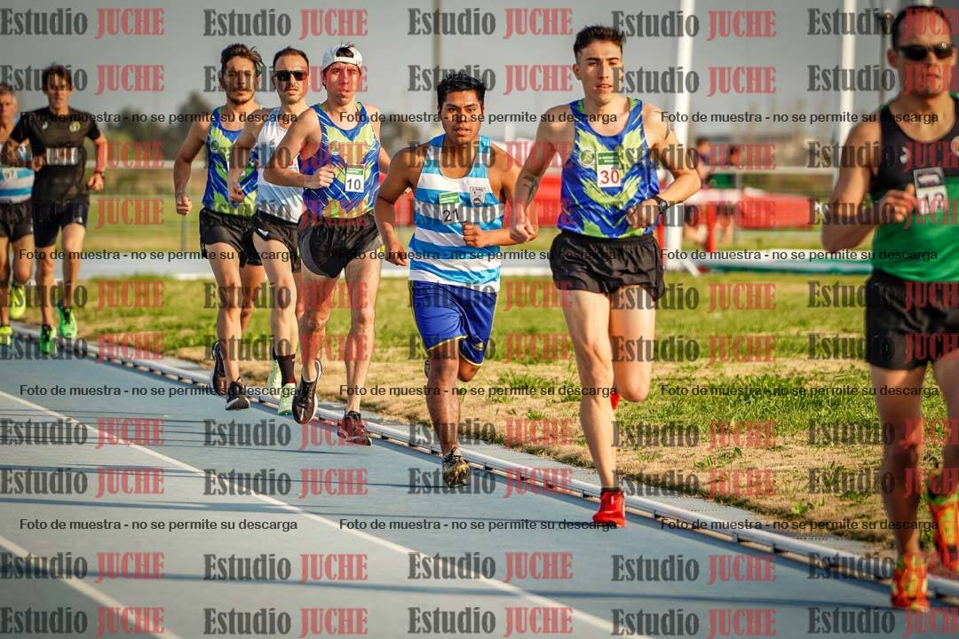 Fotos de los 3000 m llanos de varones