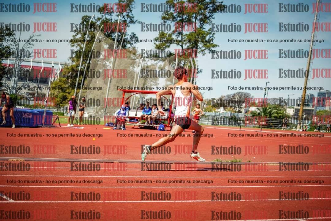 Fotos de los 800 m llanos de varones