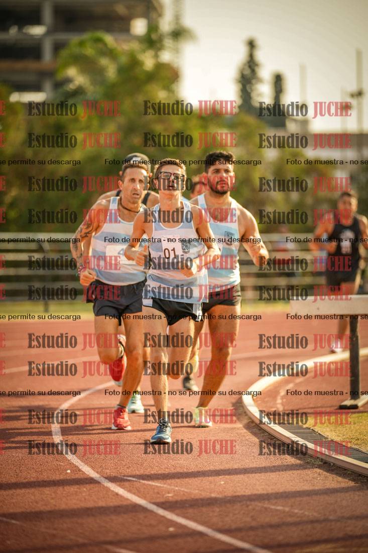 Fotos de los 1500 m llanos de varones