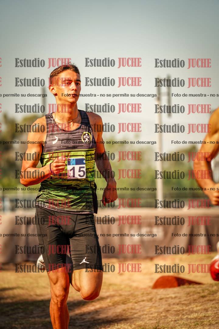 Fotos de los 800 m llanos de varones