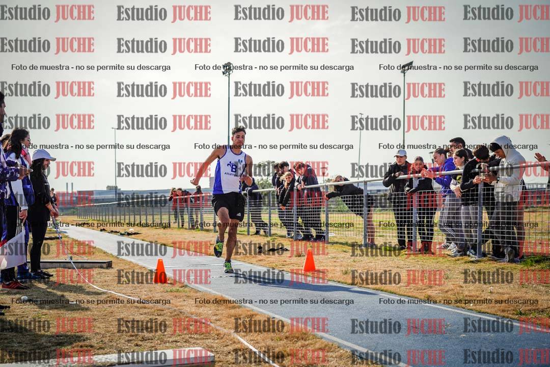 Fotos del salto triple de varones
