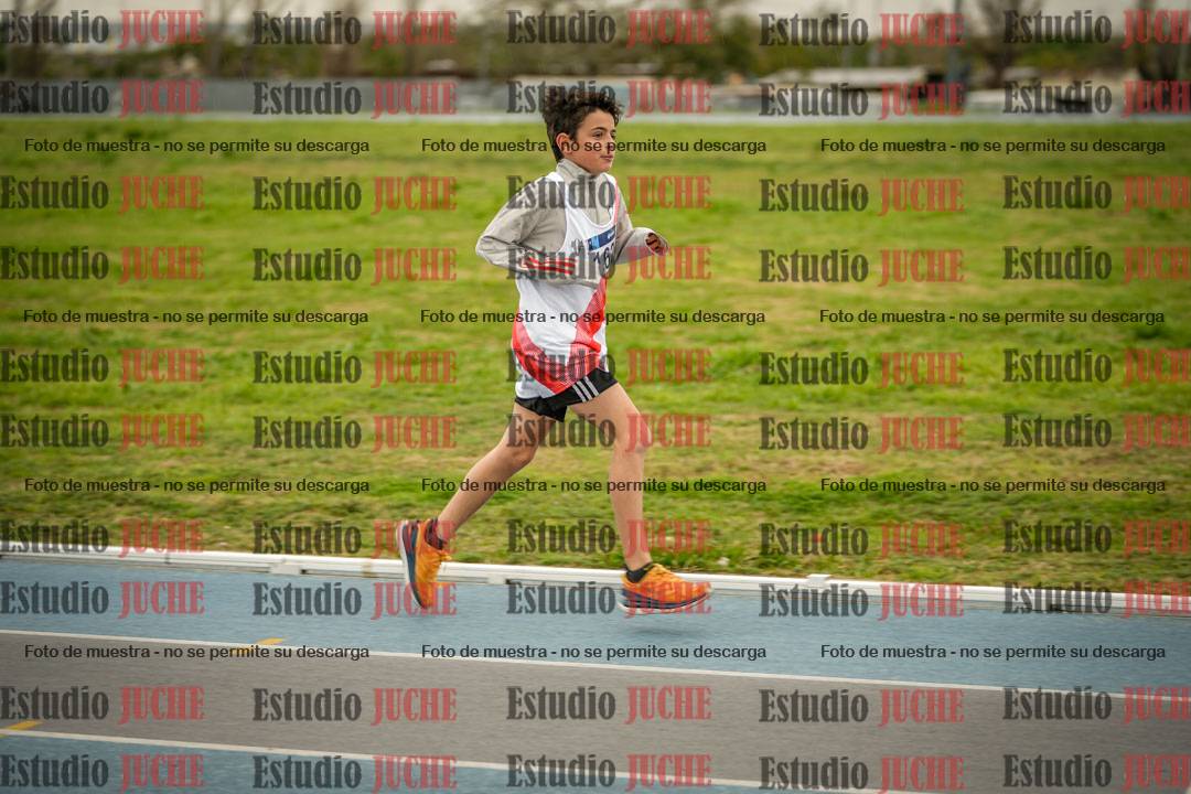 Fotos de los 2000 m llanos de mujeres U14 y U17 - varones U14