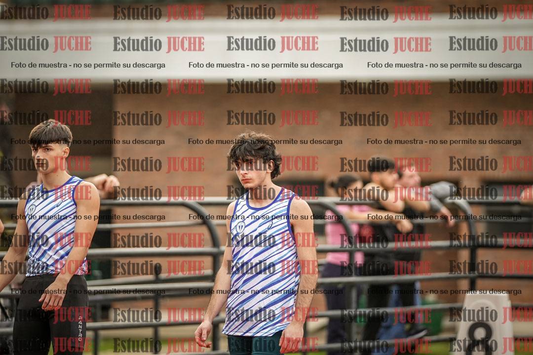 Fotos de los 100 m llanos de varones - FINAL