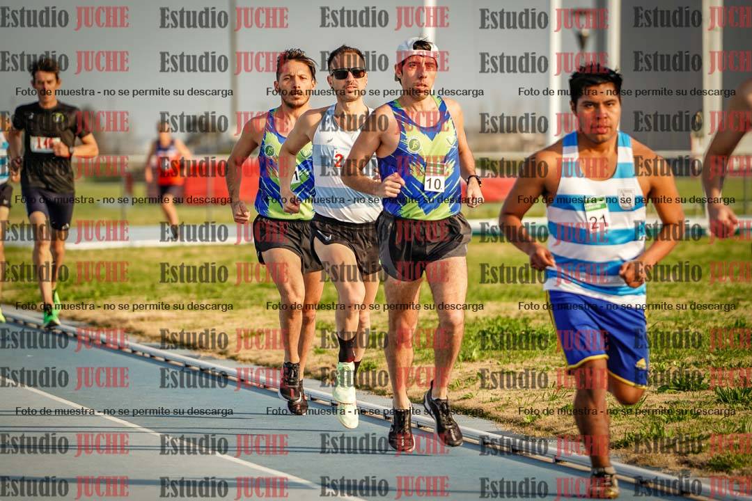 Fotos de los 3000 m llanos de varones