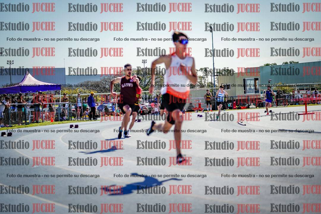 Fotos de los 400 m llanos de varones