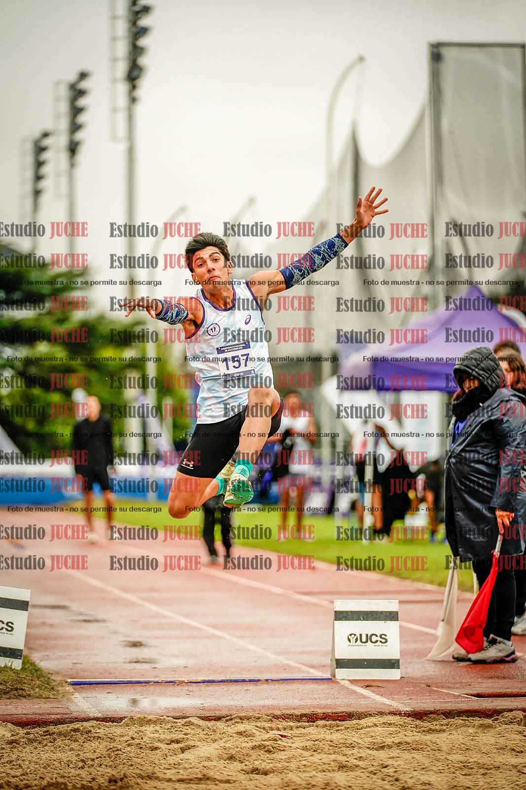 Fotos del salto en largo de varones - decatlón 2