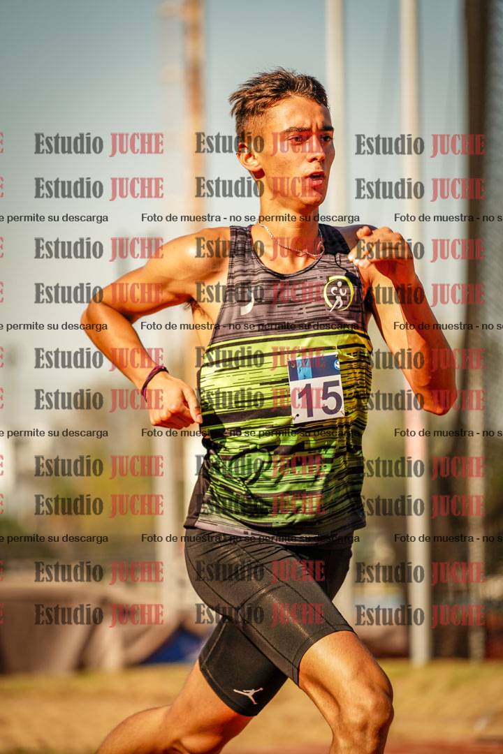 Fotos de los 800 m llanos de varones