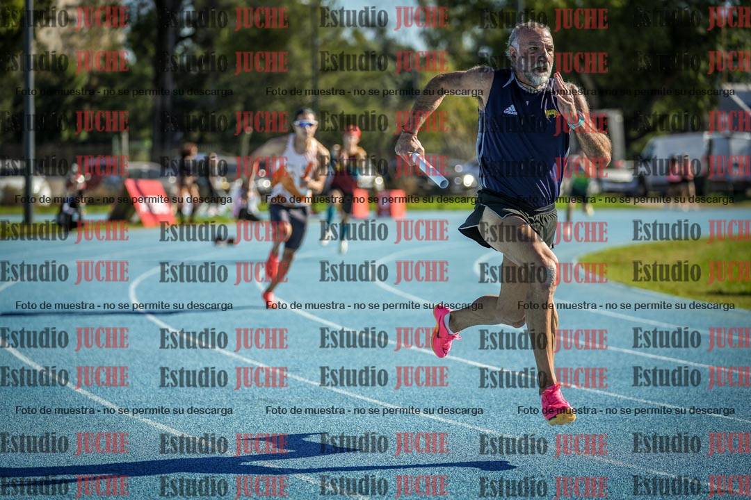Fotos de las postas 4x200 m llanos de mujeres