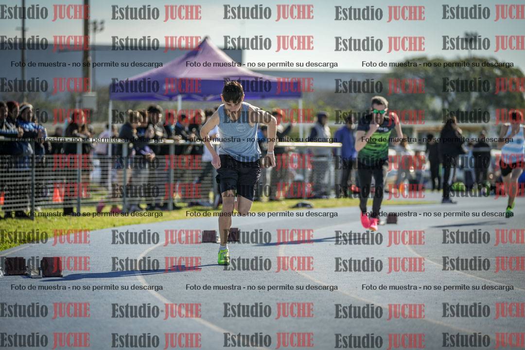 Fotos de los 400 m llanos de varones